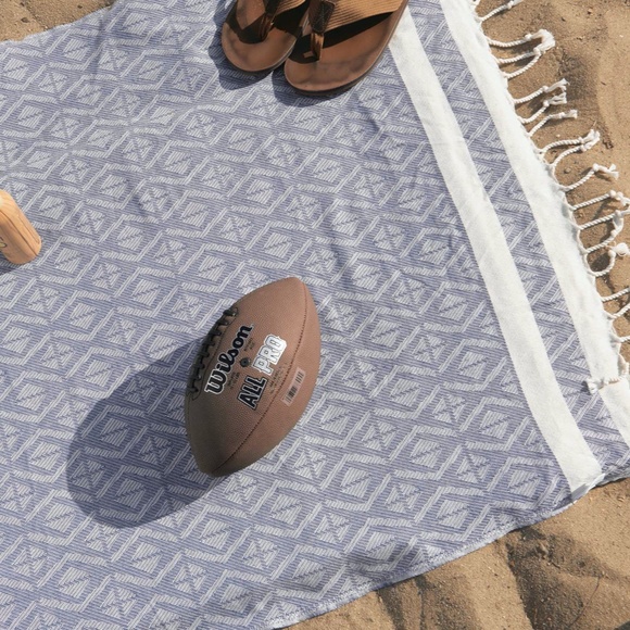 Navy Blue Turkish Towel Soft Wrap Beach Towel Picnic Blanket Runner NWT - Picture 2 of 5